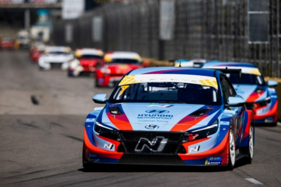 现代N品牌驰骋2023TCR赛事夺冠 专访印庸壹
