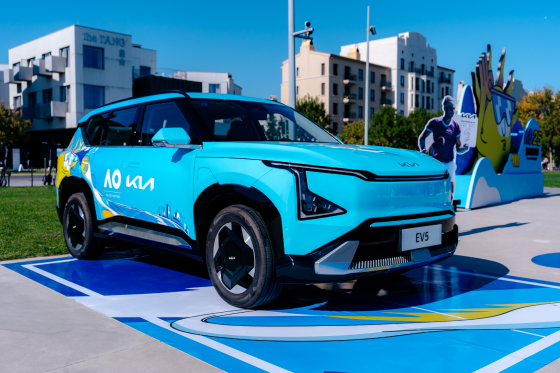2025澳网中国发布会举行 起亚EV5提供品质绿色出行体验